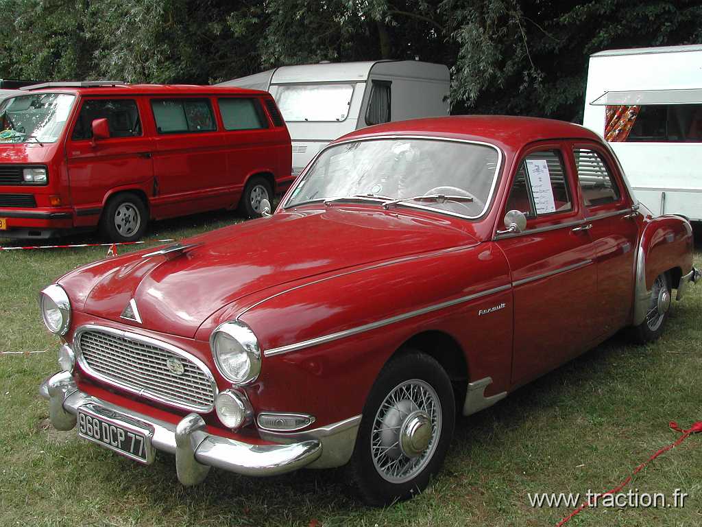 2014_Madine (36).JPG - 29ème Retro Meus'Auto au Lac de Madine, Renault Frégate